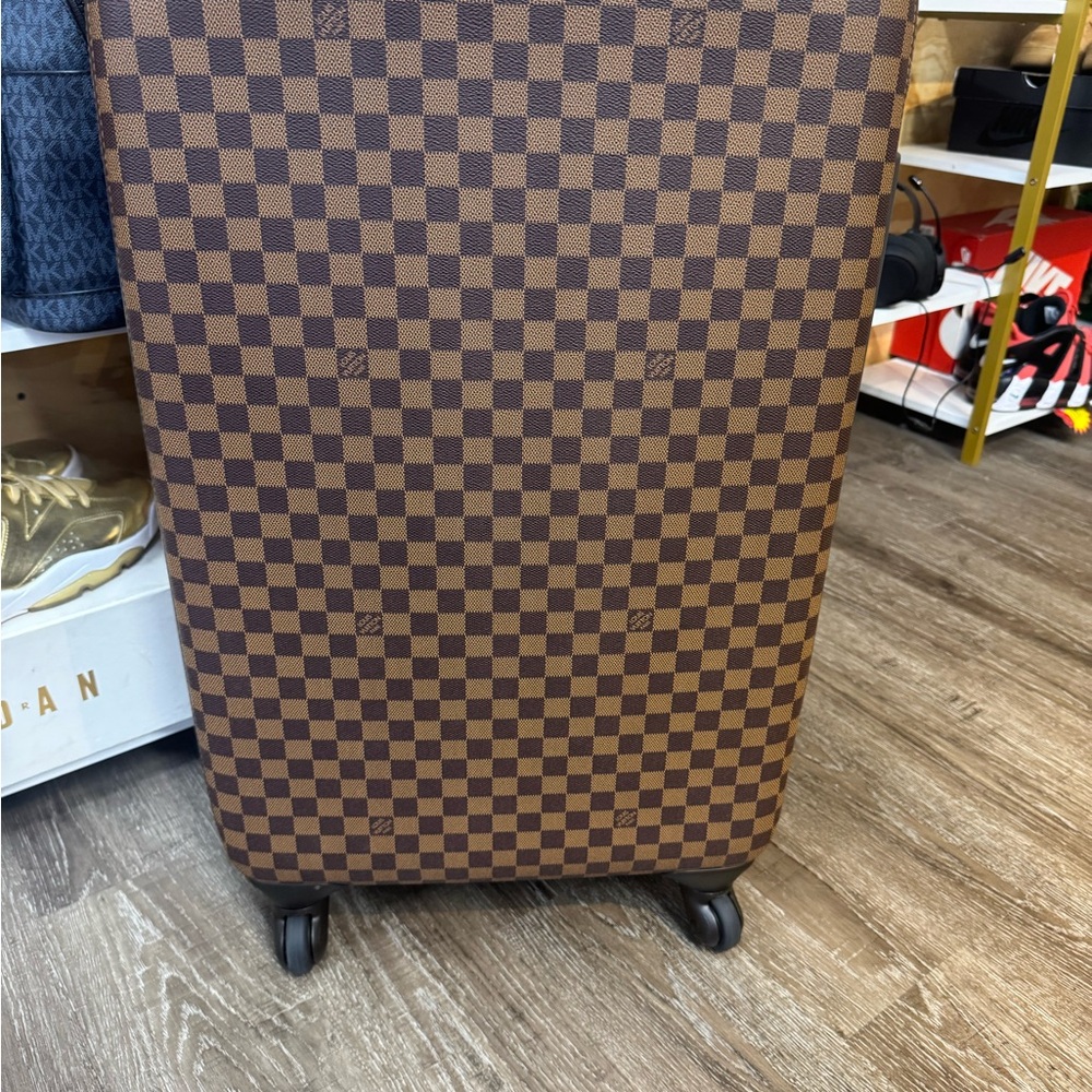 Louis Vuitton Damier Ebene Rolling Suitcase BRAND NEW NEVER USED w/ COA